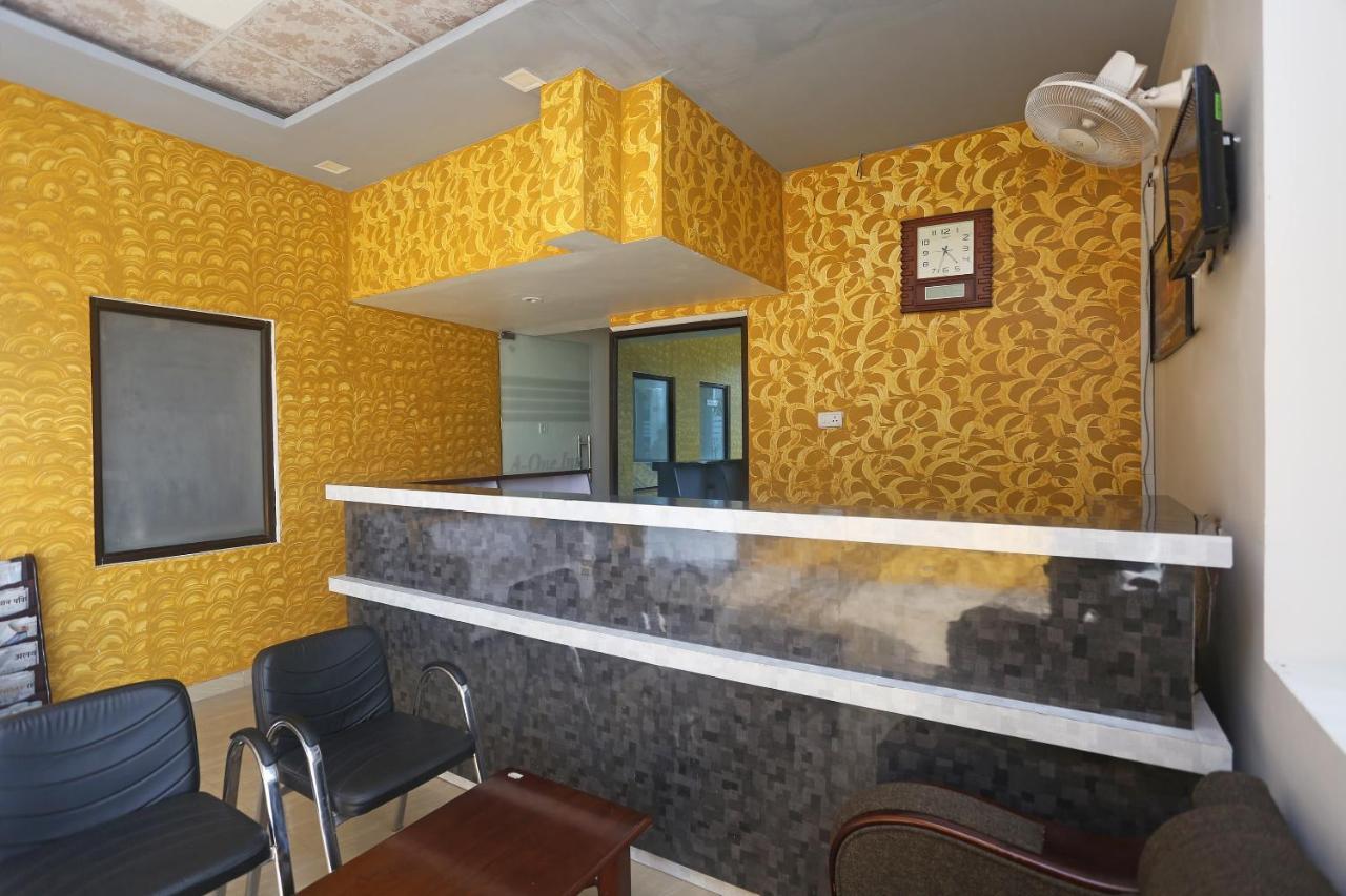 Oyo 18301 Hotel A-One Alwar Exterior photo