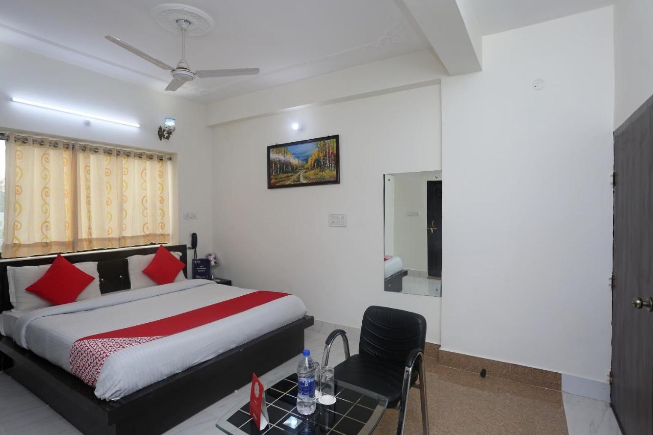 Oyo 18301 Hotel A-One Alwar Exterior photo