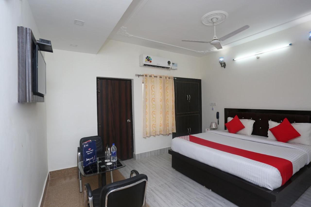 Oyo 18301 Hotel A-One Alwar Exterior photo