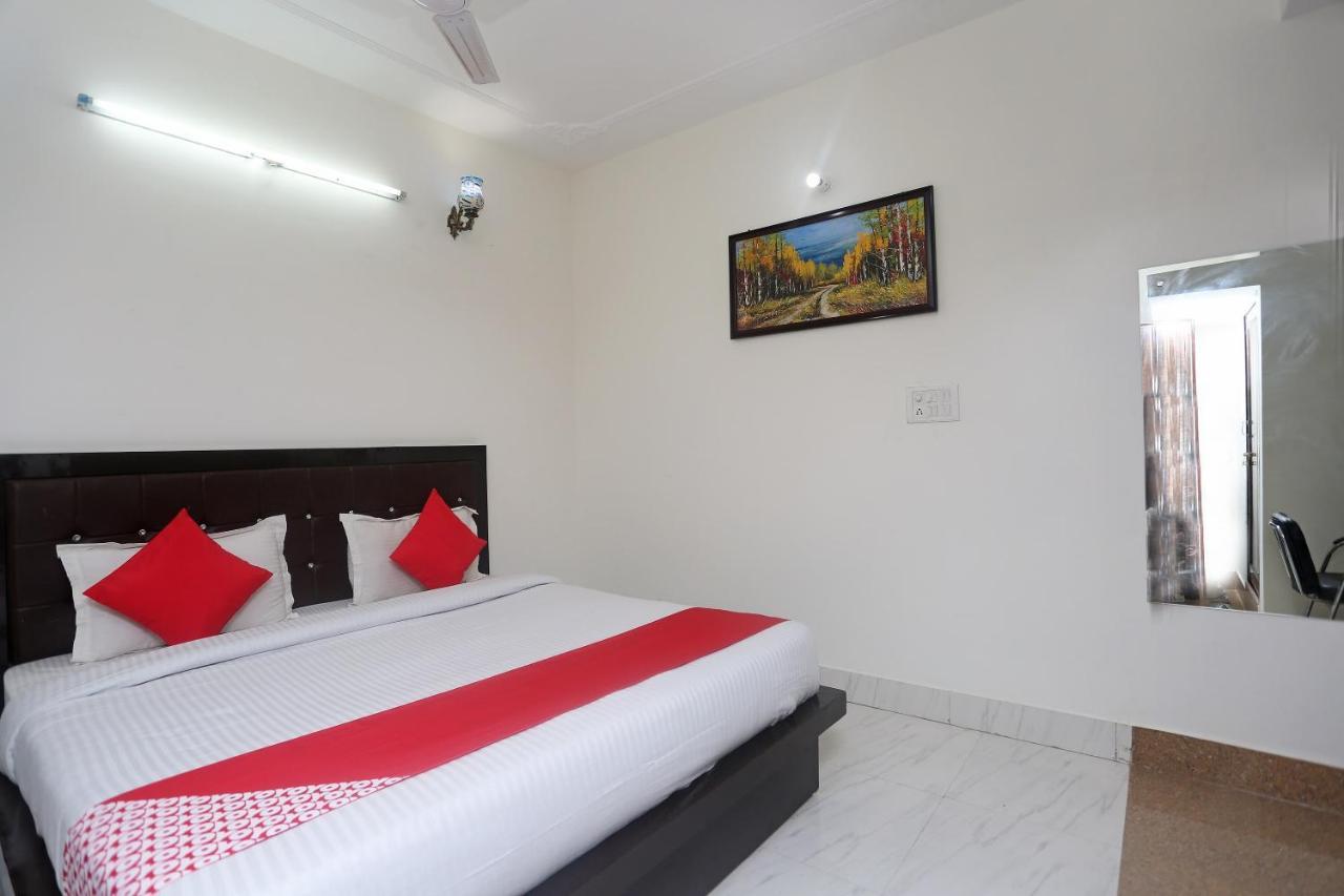 Oyo 18301 Hotel A-One Alwar Exterior photo