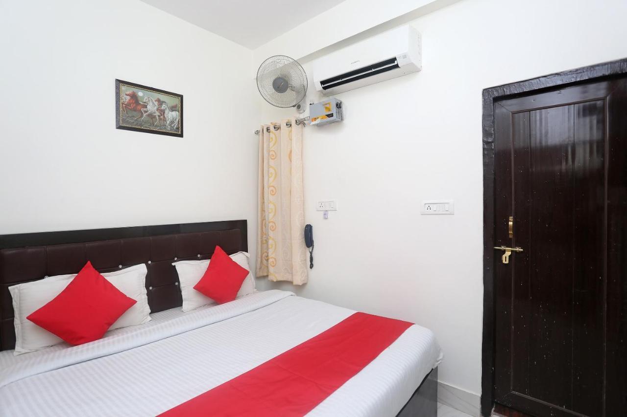 Oyo 18301 Hotel A-One Alwar Exterior photo
